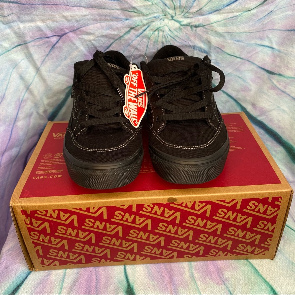 NWT vans - Picture 2 of 7